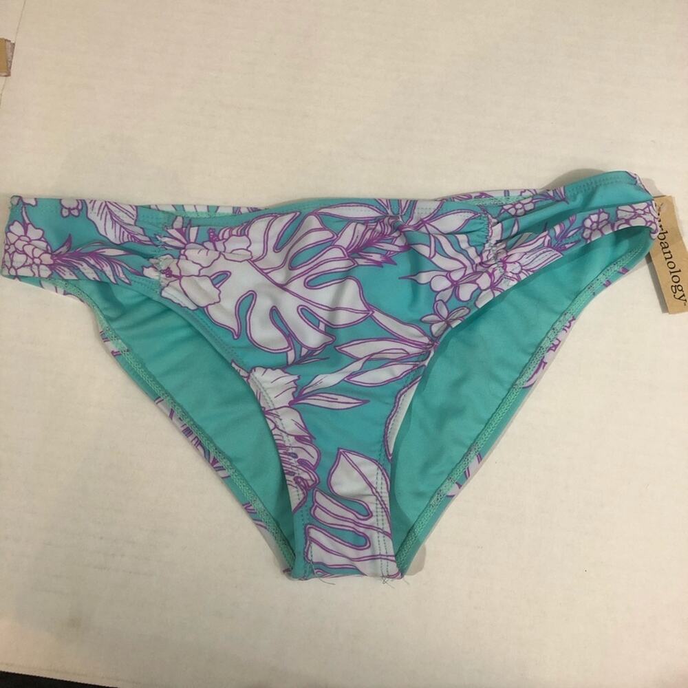 NWT, Urbanology Bikini Bottoms. Size Large.